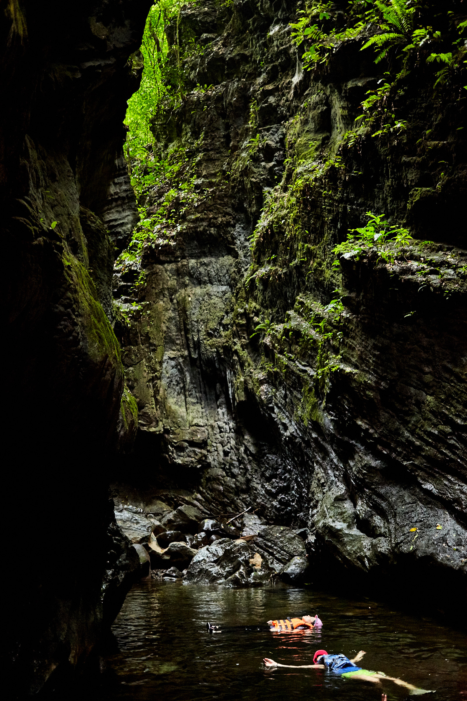 Ojo de Agua dentro de las Cuevas de Bayano